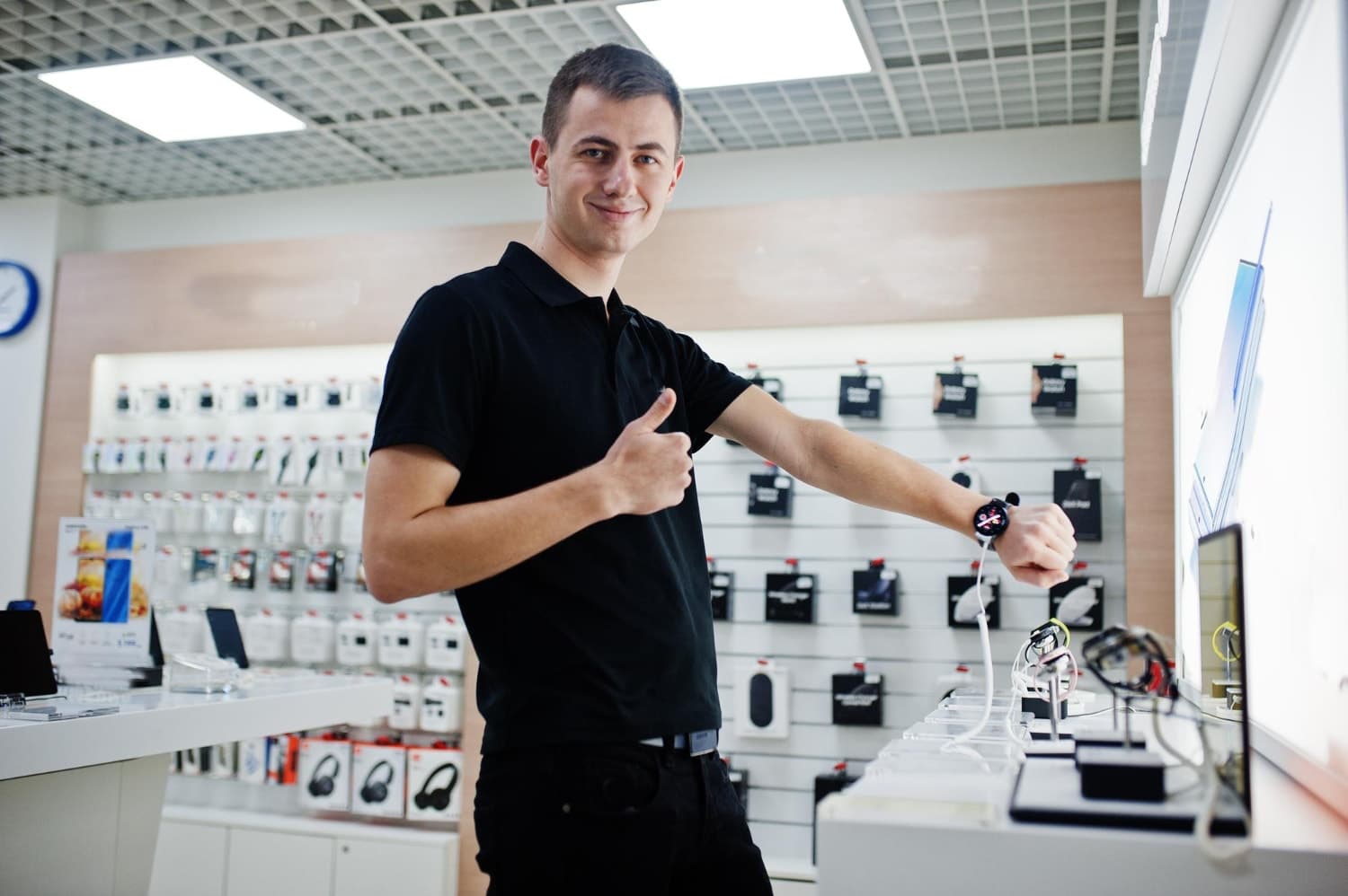 Cover Image for Programa de Fidelidade para Loja de Eletrônicos: Como Capturar o Valor Total do Cliente — do Smartphone ao Acessório